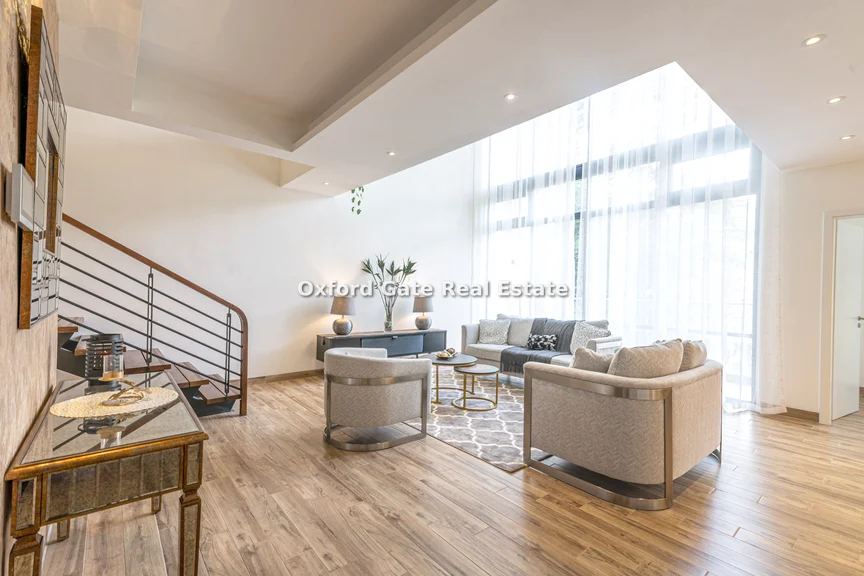 4-bedroom Apartment for sale in Riverside