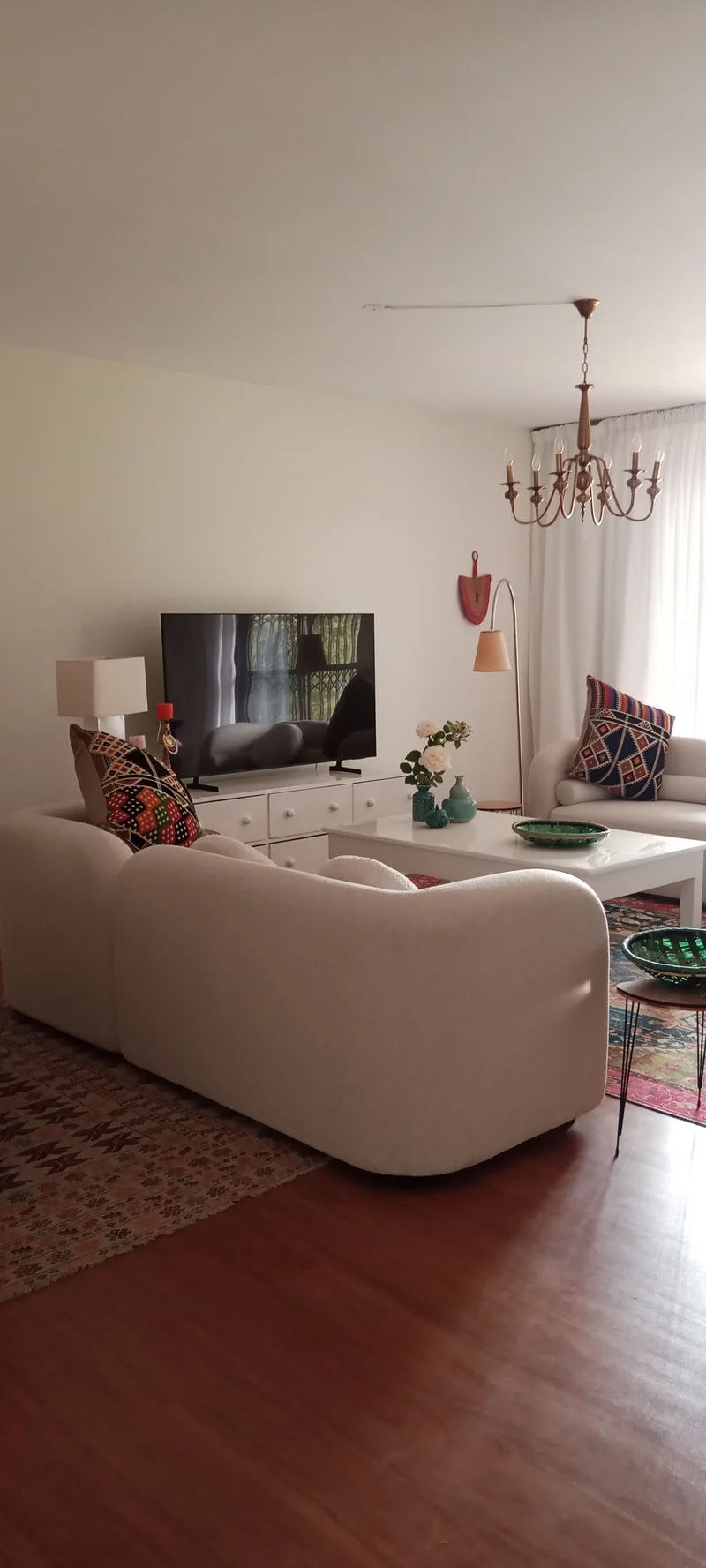 3 bedroom furnished apartment all ensuite
