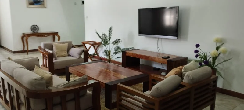 4 bedroom plus sq fully furnished for rent in Westlands