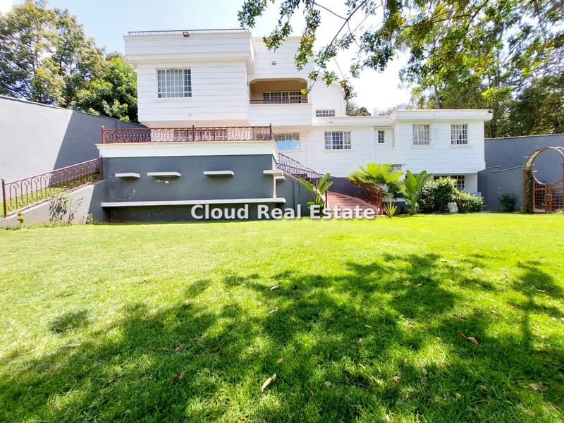 6-bedroom Townhouse for sale in Kitisuru