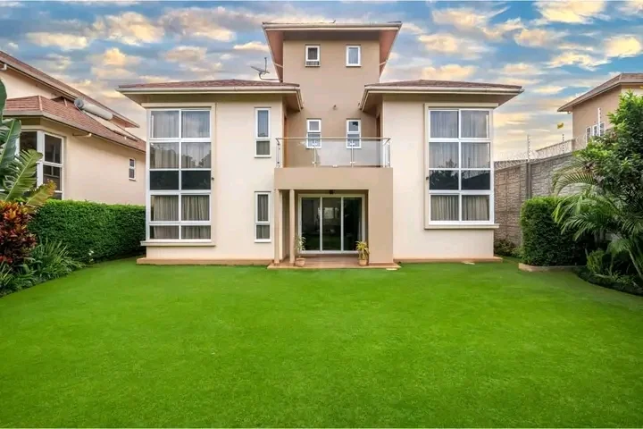 4 Bedroom Town-Houses Plus SQ For Sale- All Ensuite- Kiambu Road