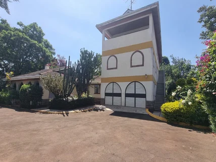 5-bedroom House for sale in Rosslyn, Westlands
