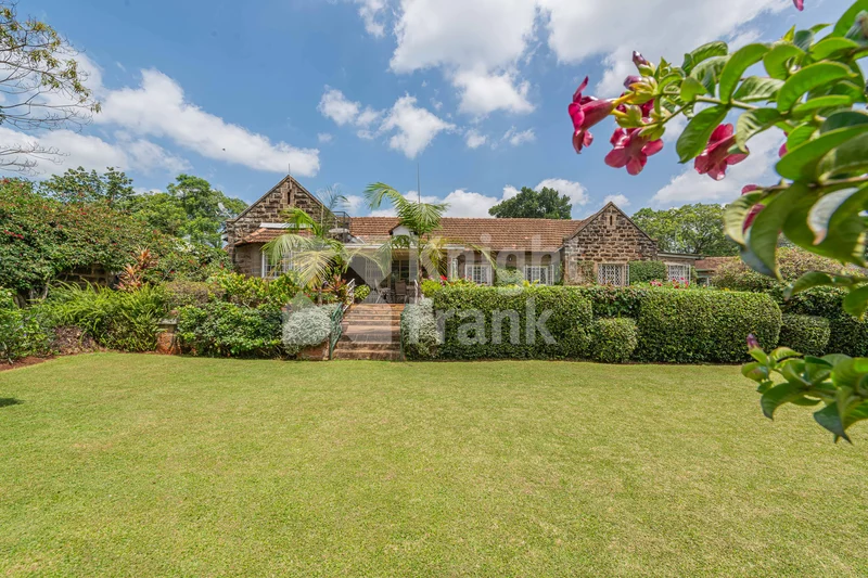 Traditional 3 bedroom cottage in Muthaiga