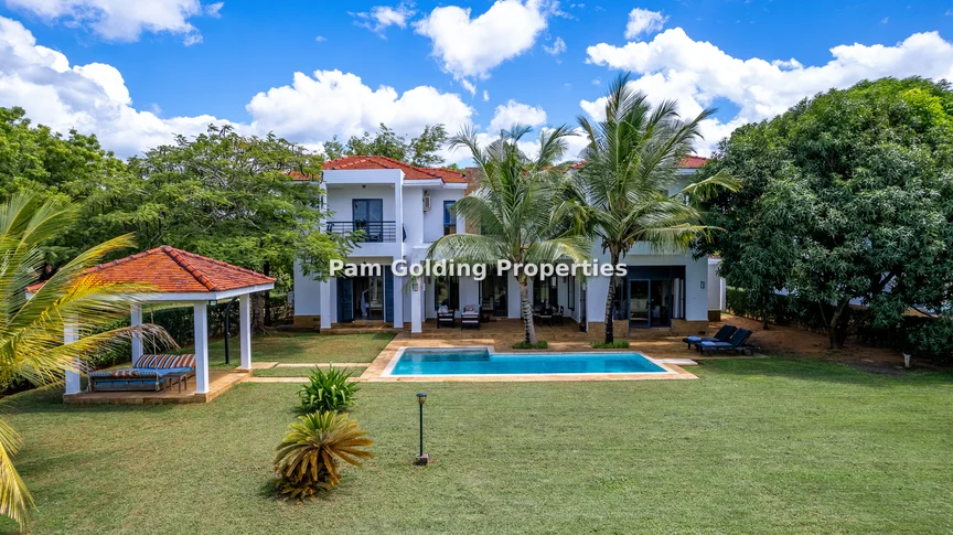 3-bedroom House for sale in Bofa