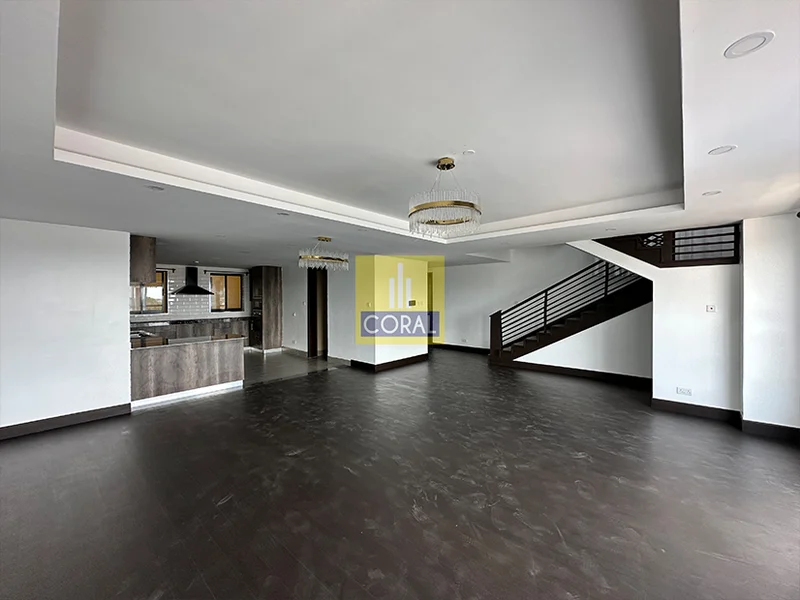 4 Bedroom Duplex plus DSQ For sale in Lavington