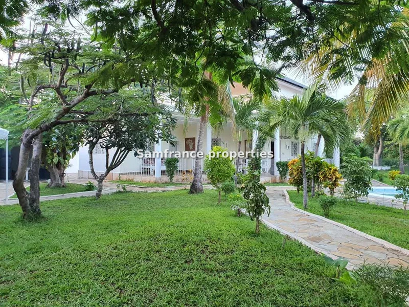 5-bedroom House for sale in Malindi