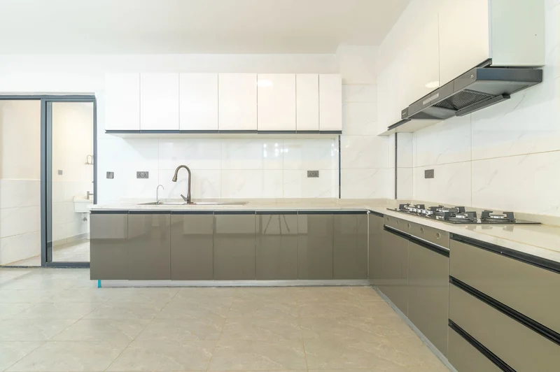4 bedroom apartment to rent in Kileleshwa (Kenya) 3KE1702751