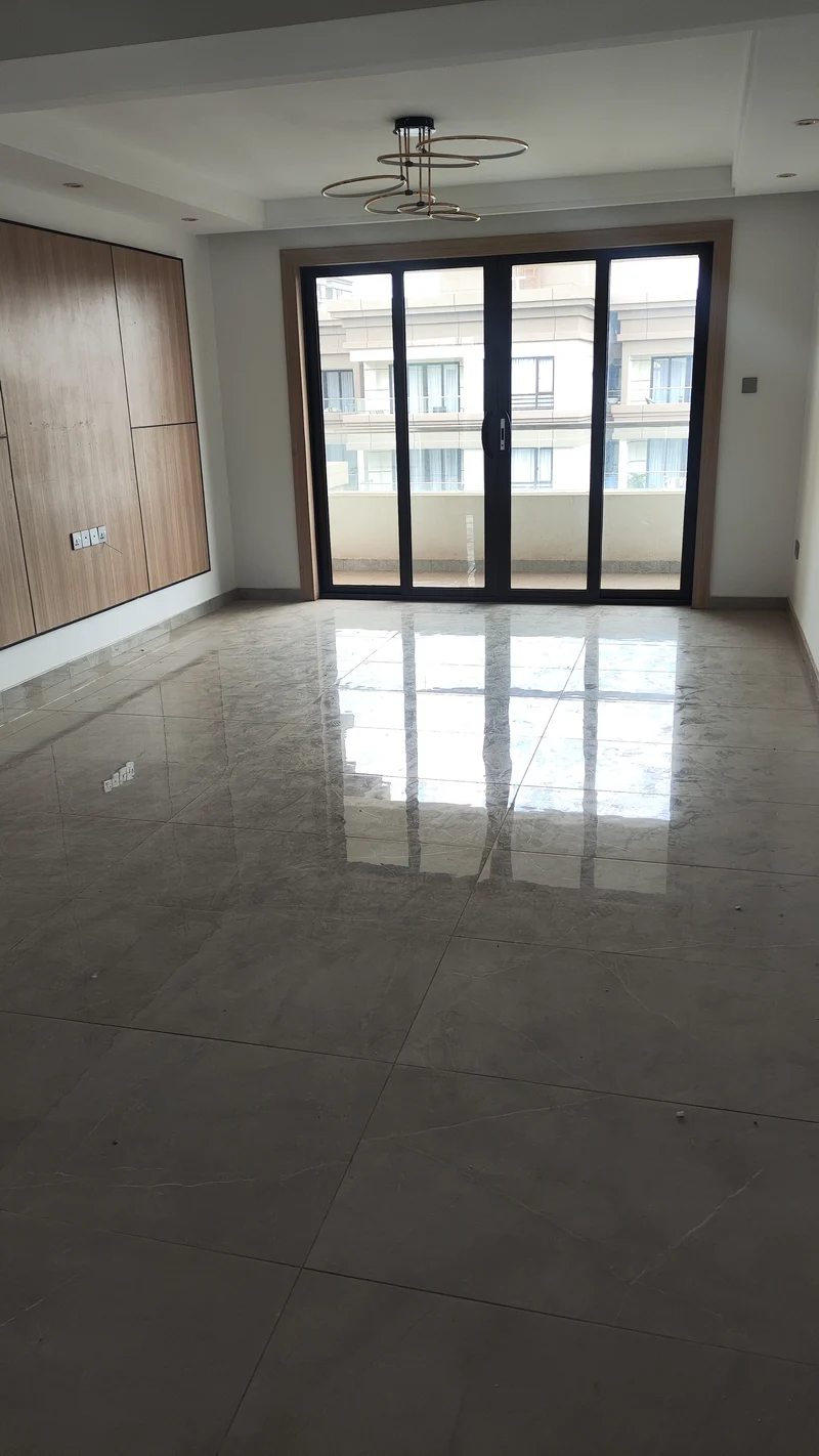 3 Bedroom All Ensuite Plus DSQ to Let in Riverside
