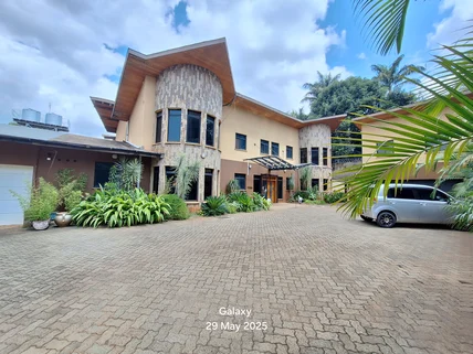 5-bedroom Townhouse for sale in Kyuna, Westlands