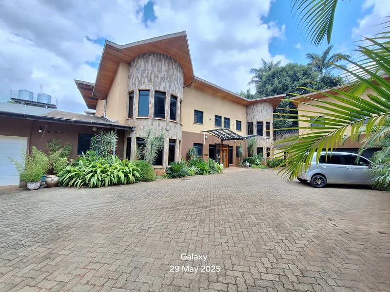 A Beautiful 5 Bedroom Corner Townhouse For Sale In Kyuna