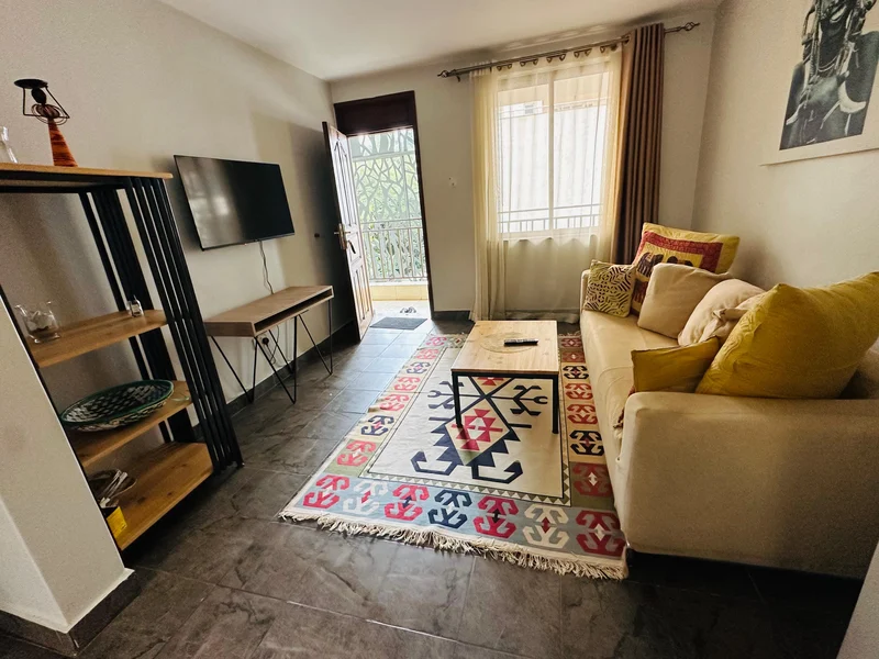 Fully furnished 1 bedroom apartment- Riverside