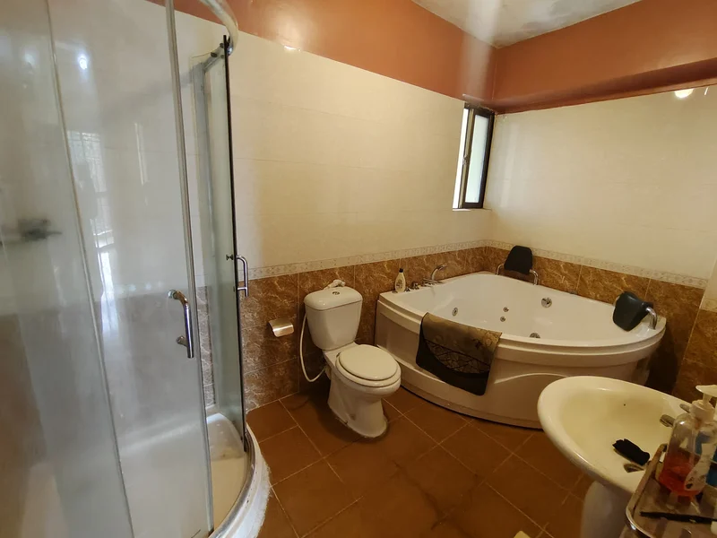 Executive 4-Bedroom Apartments with DSQ To Let in Lavington – Kes 150,000/Month