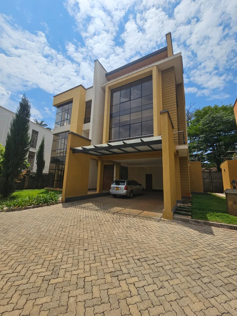 Modern 5 Bedroom Townhouse For Sale in Lavington