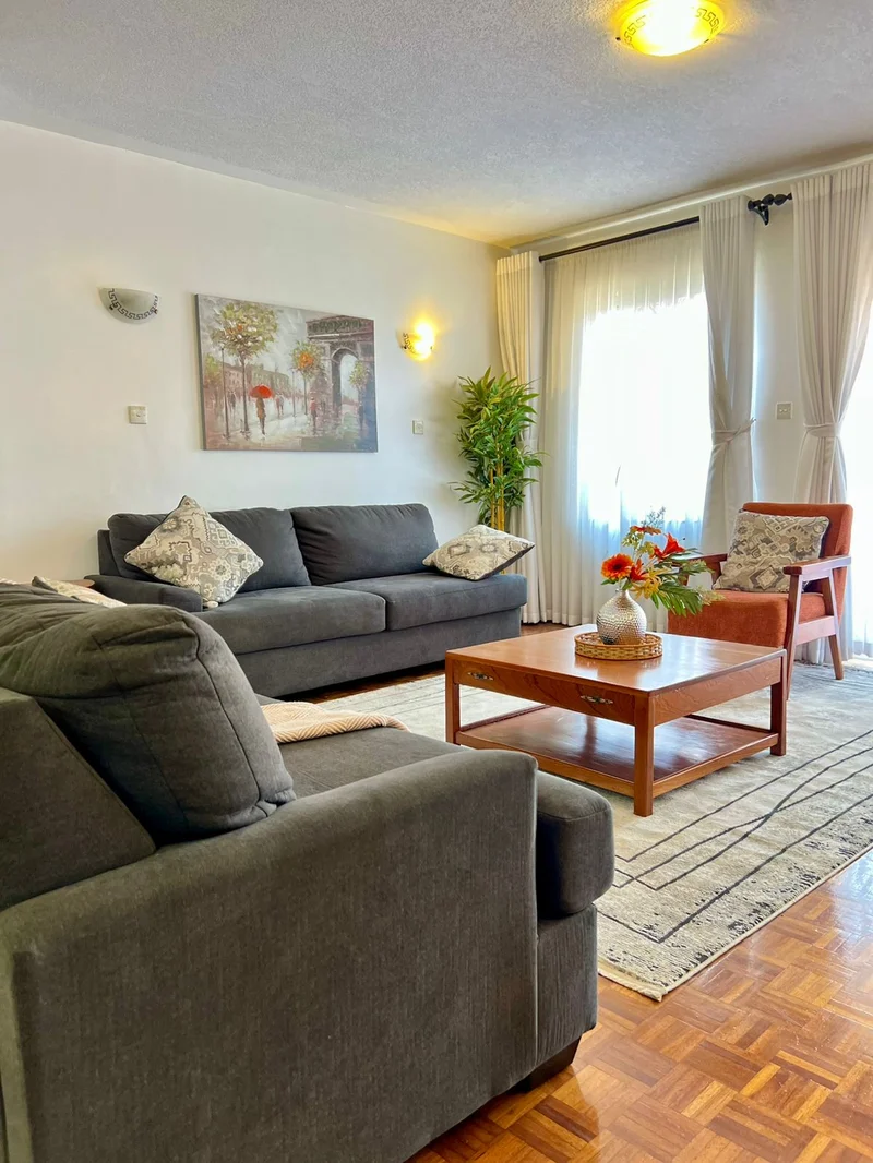 3 bedrooms master ensuite to let on riverside drive Westlands
