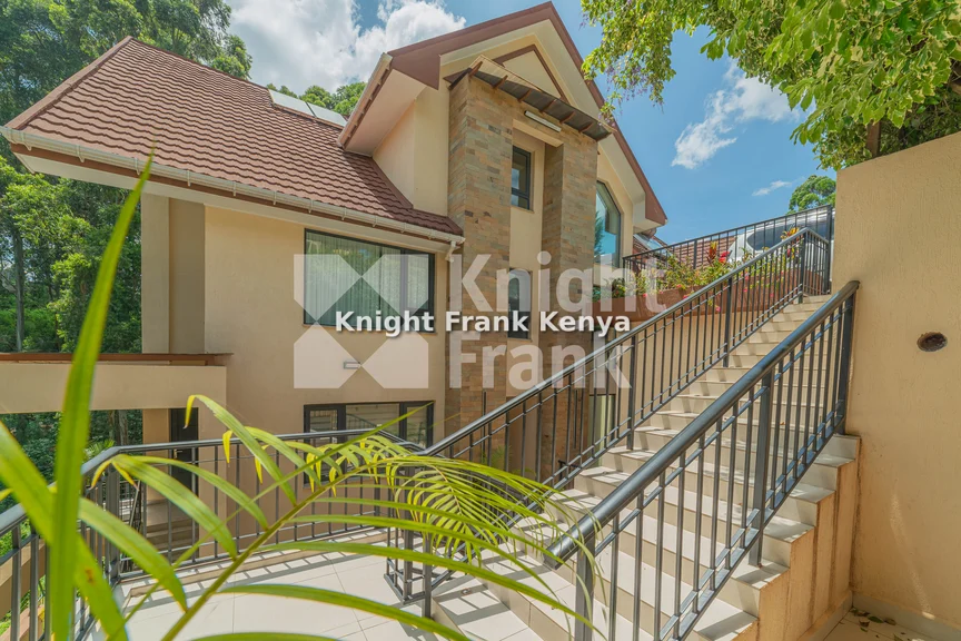 5-bedroom Townhouse for sale in Redhill