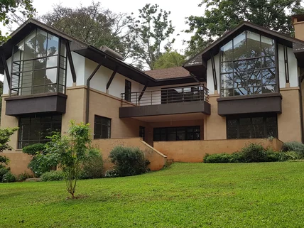 5-bedroom House for sale in Rosslyn, Westlands