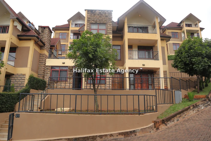 5-bedroom Villa for sale in Redhill