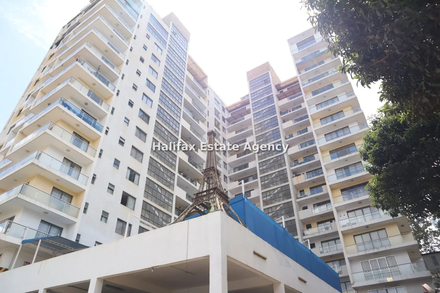 3-bedroom Apartment for sale in Brookside