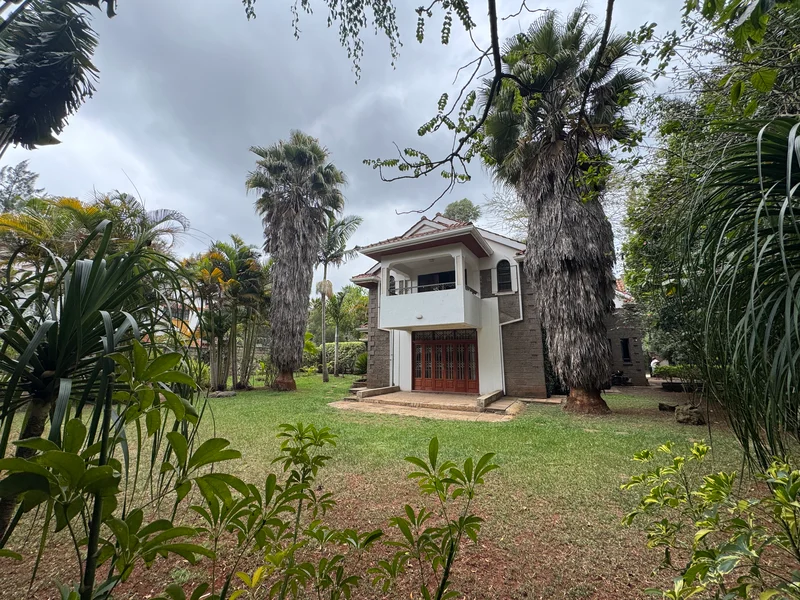 5 Bedrooms for Sale In Karen