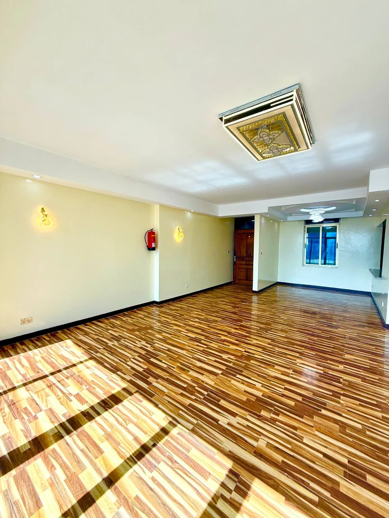 Three- bedroom apartment for Rent