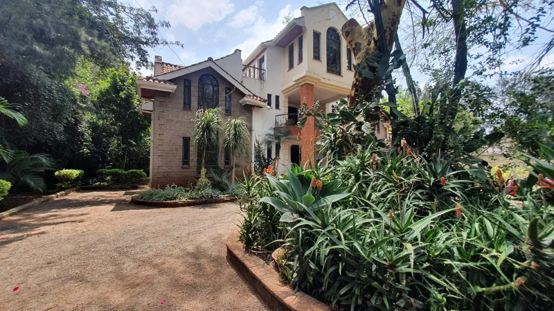 5-BEDROOM All Ensuite House + DSQ — For Sale