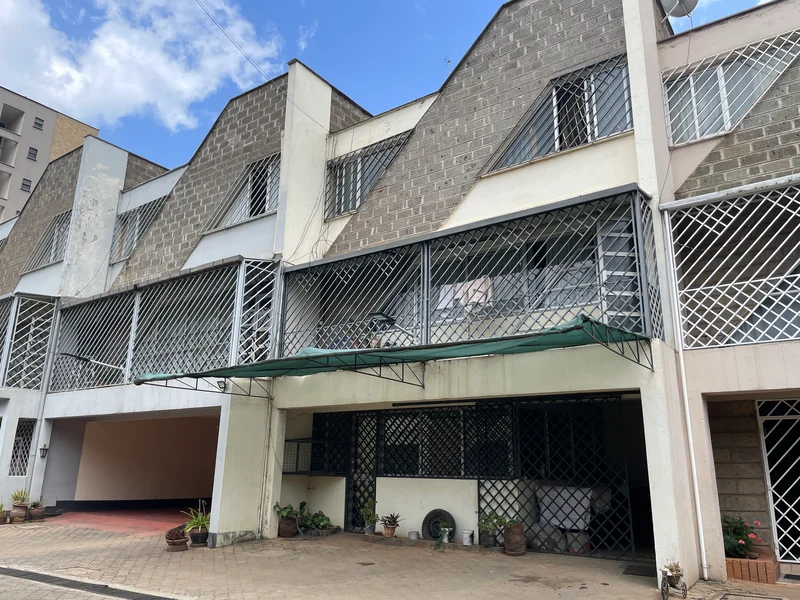 4 Bedroom Maisonette in prime location in Parklands