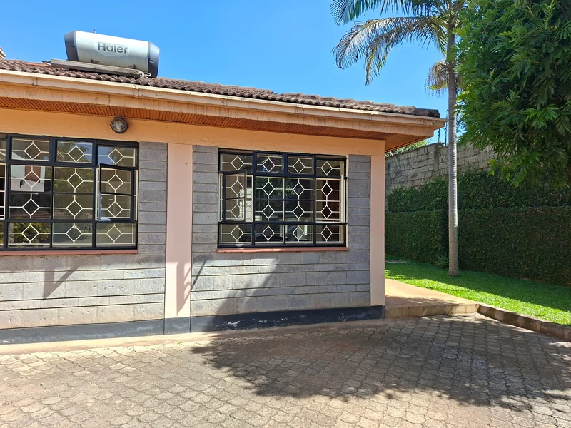 Charming 2-Bedroom unfurnished guestwing for Rent in Runda