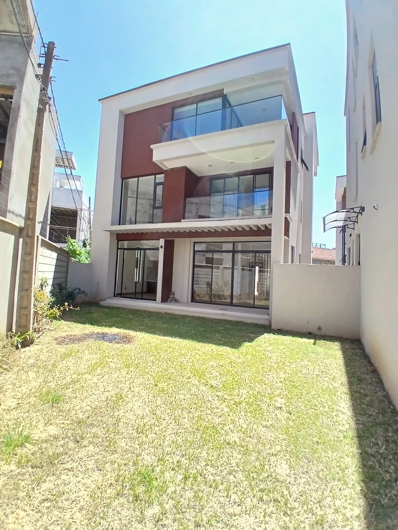 Beautiful newly built 5 bedrooms townhouse for sale in Lavington