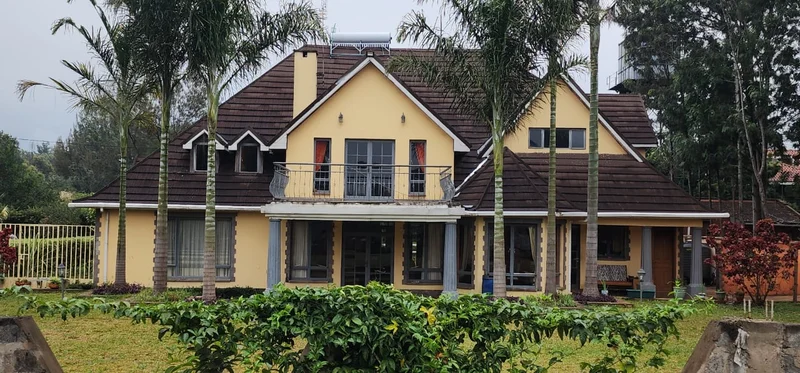 Lovely 6 BR House plus Sqs in Karen
