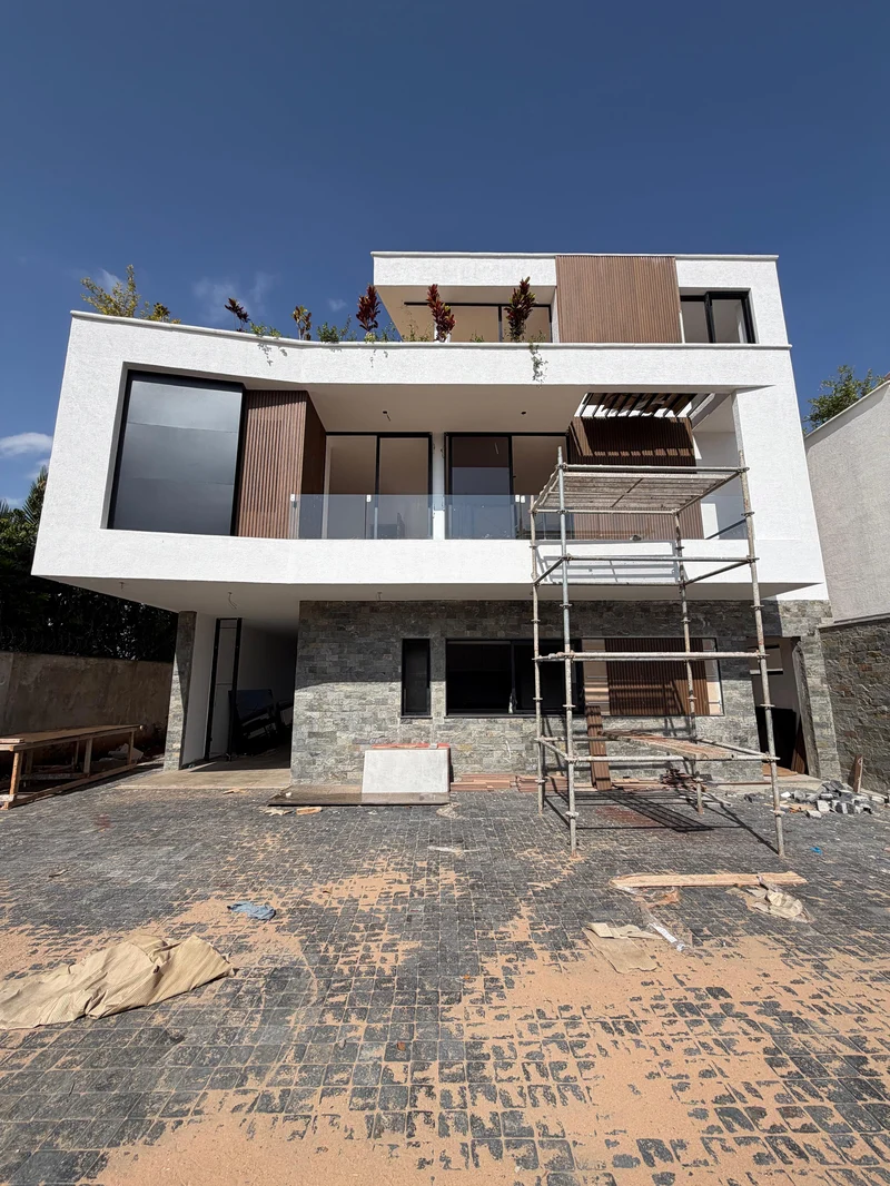 Brand new villas for Rent