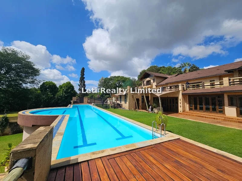 9-bedroom House for sale in Lavington