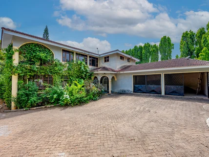 5-bedroom Townhouse for sale in Nyali Area, Nyali