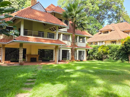 5-bedroom Townhouse for rent in Rosslyn, Westlands