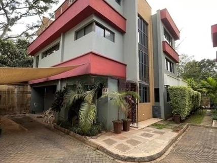 5-bedroom Townhouse for sale in Lavington, Nairobi