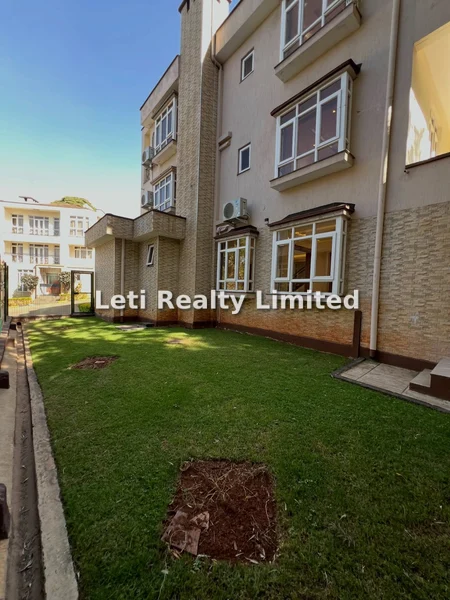 6-bedroom Townhouse for sale in Lavington