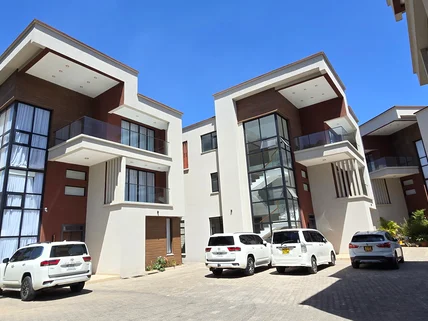 5-bedroom Townhouse for sale in Lavington, Nairobi