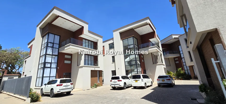 5-bedroom Townhouse for sale in Lavington