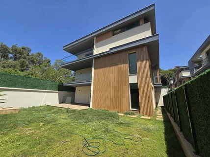 6-bedroom Villa for sale in Lavington, Nairobi