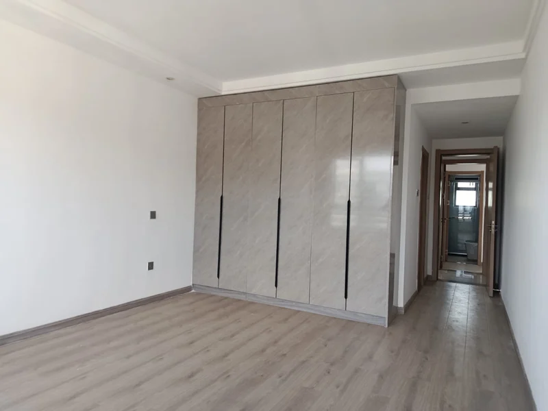 3 Bedroom All Ensuite + DSQ for Rent – Riverside
