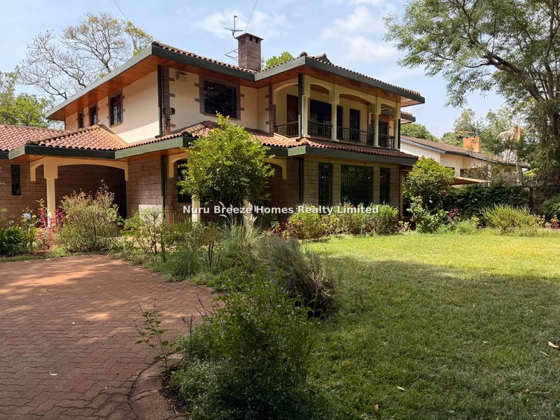 5-bedroom House for sale in Nyari
