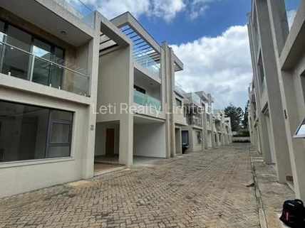 6-bedroom Townhouse for sale in Lavington, Nairobi