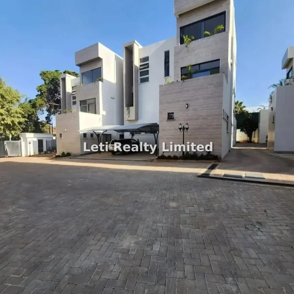 5-bedroom Townhouse for sale in Lavington