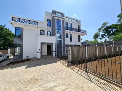 5-bedroom Townhouse for rent in Lavington, Nairobi