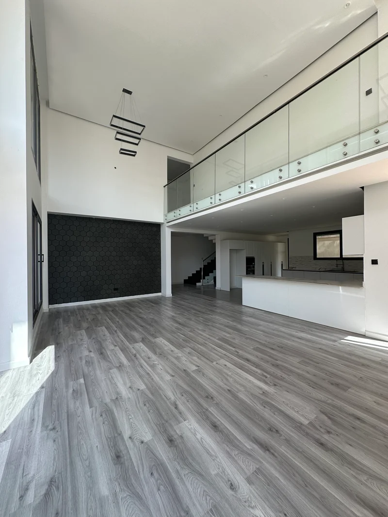 Luxury 5-BEDROOM Plus DSQ Villa In Lavington