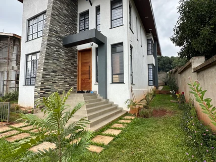 4-bedroom Villa for sale in Kikuyu Town, Kikuyu