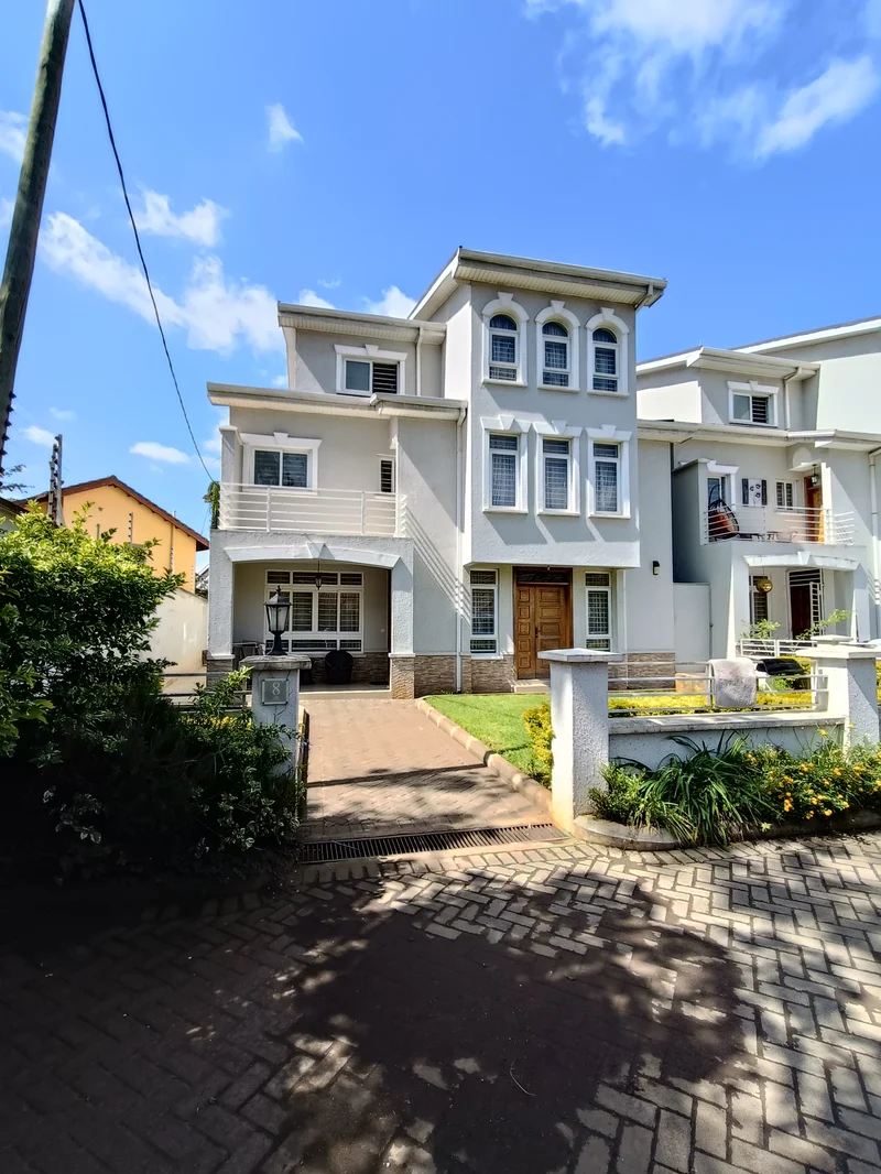 5-Bedroom Townhouse For Sale | Lavington, Amboseli Road | KES 65 Million