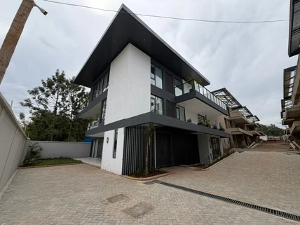 5-bedroom Villa for sale in Lavington, Nairobi