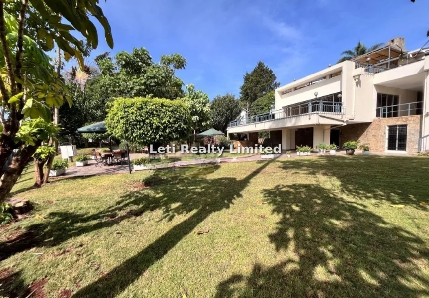 Commercial Property for rent in Lavington