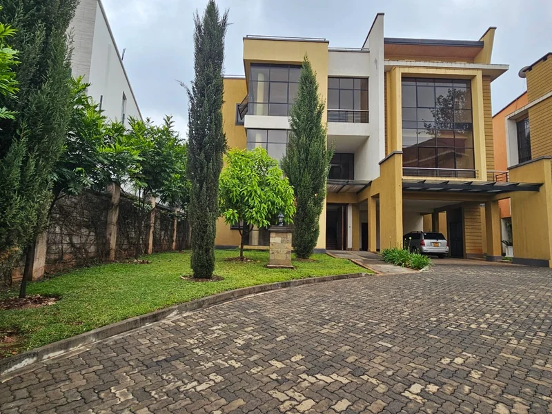 Stunning 5 Bedroom Villa With Garden In Lavington – Ksh 85M