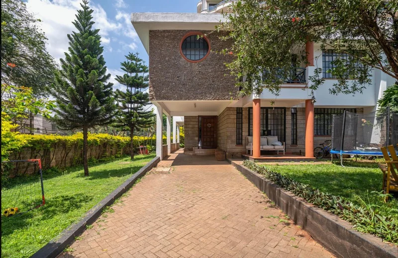Elegant 5 Bedroom Townhouse on Muthangari Drive
